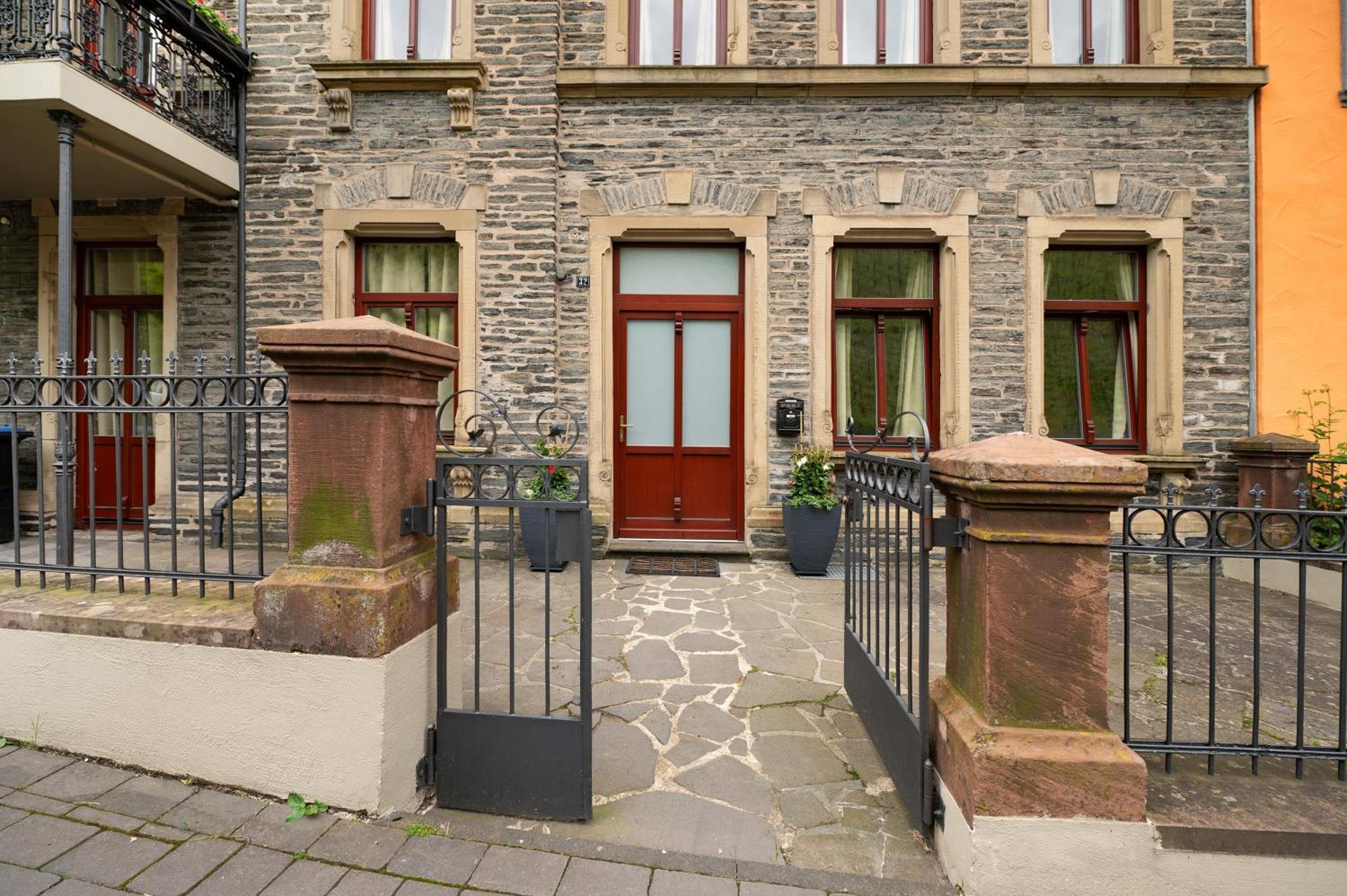 Alte Stadtvilla Am Weinberg 3 Traben-Trarbach Exterior foto